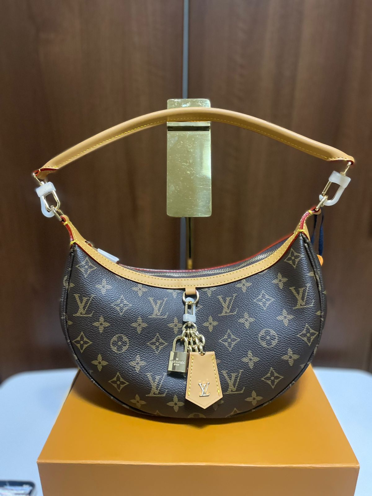 LOOPING BAG medium super master real leather