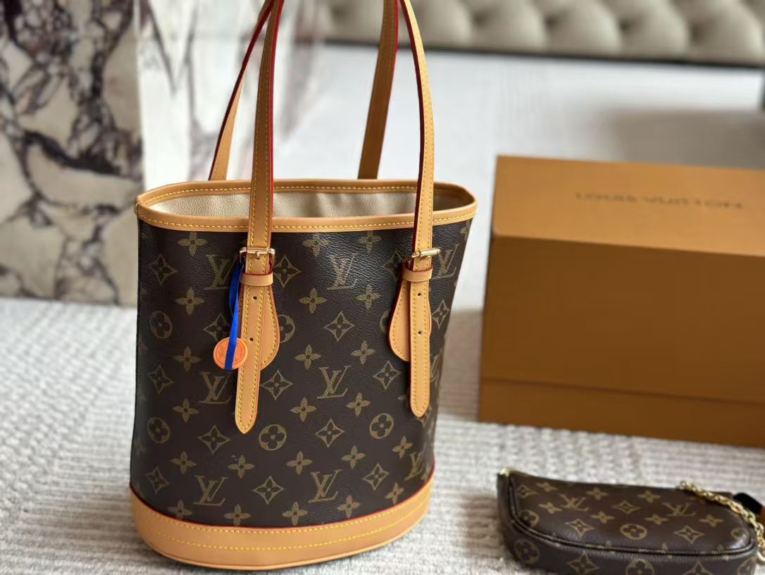 PETIT BUCKET super master real leather