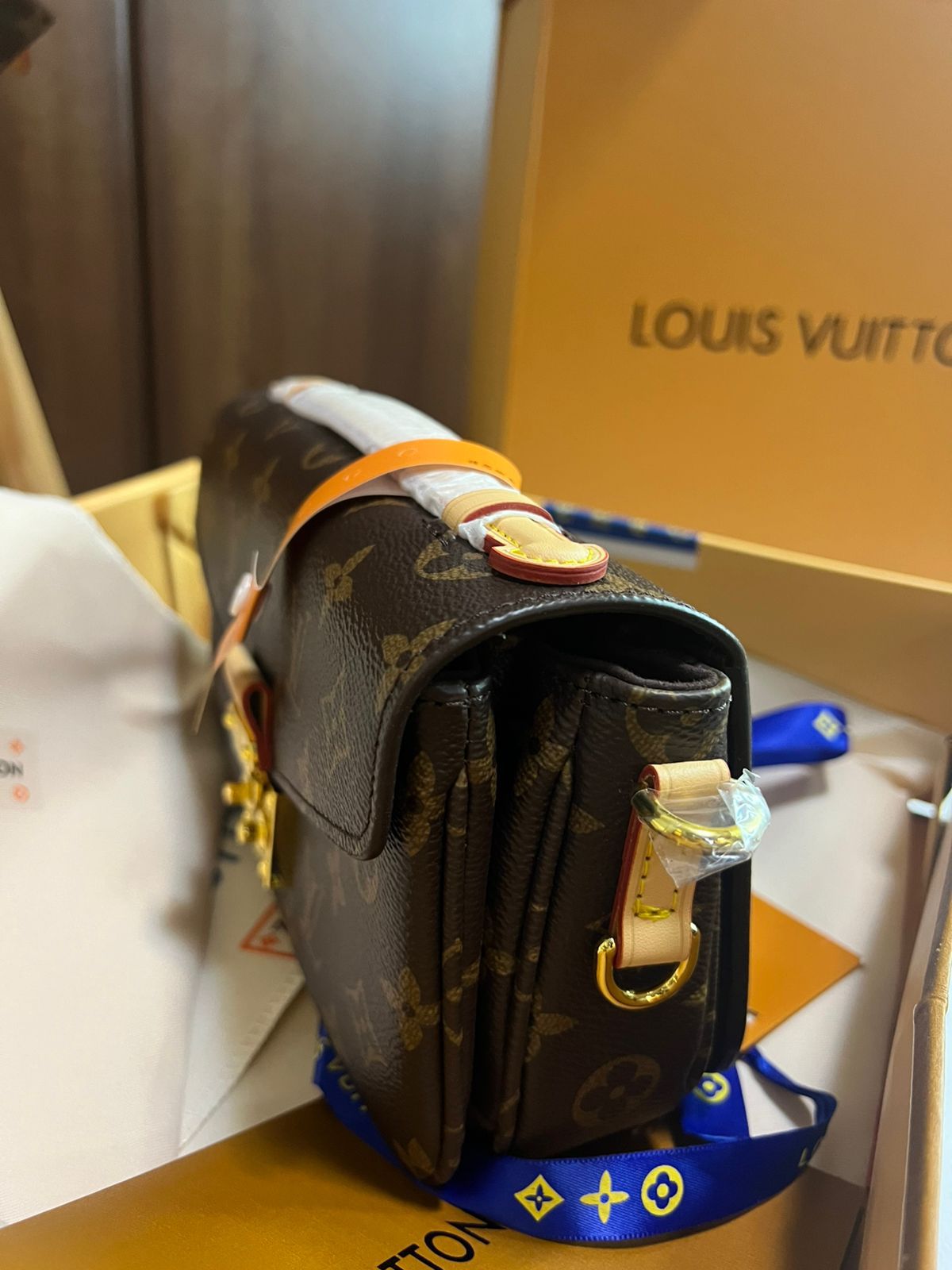 LV POCHETTE METIS EAST WEST MINI super master real leather