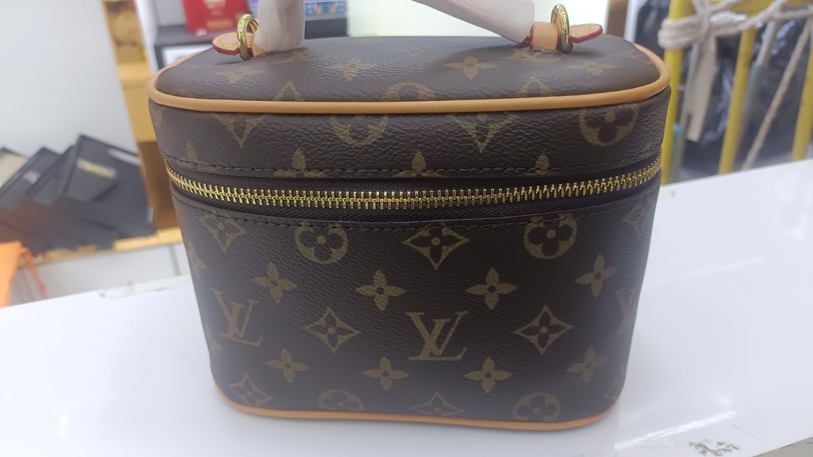 VANITY 20CM super master real leather