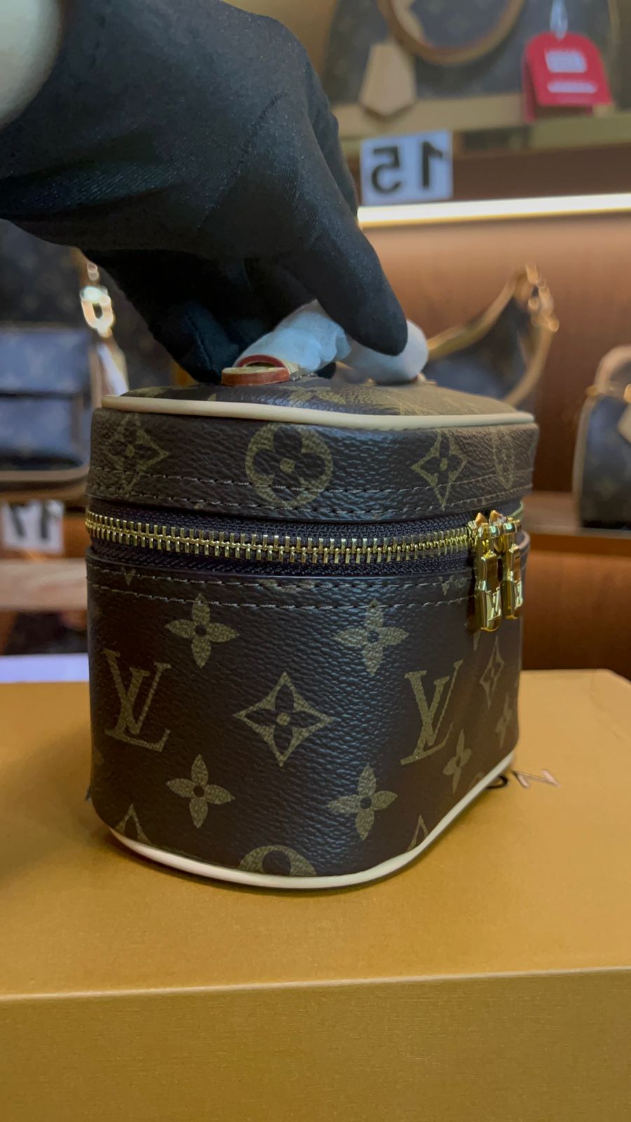 VANITY 16 NANU super master real leather